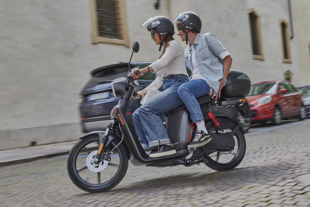 10 Scooter Elettrici Da Acquistare Con Gli Incentivi 2024 Askoll Es Epaddockit 1363